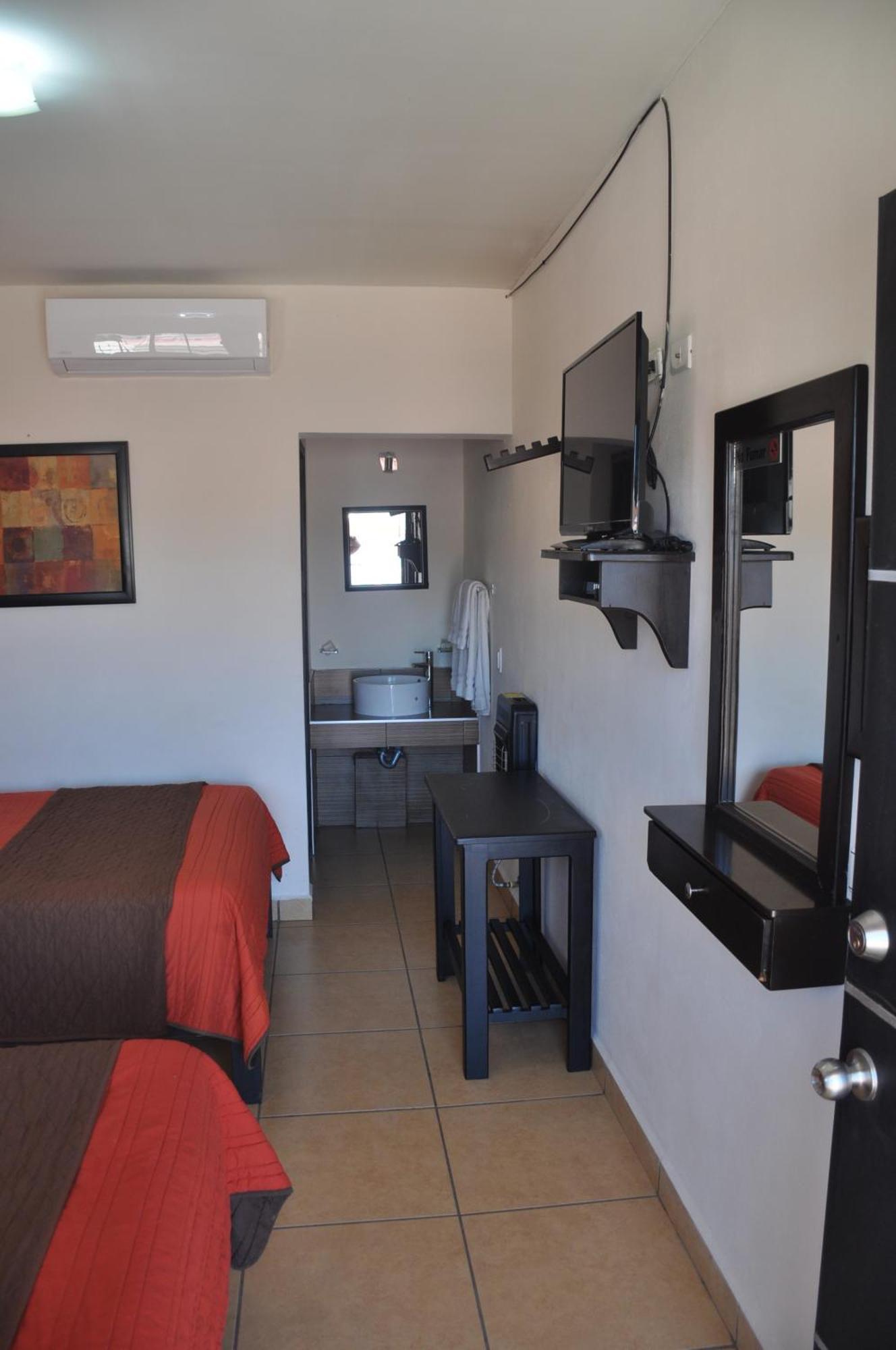 Hotel Los Valles Creel Esterno foto