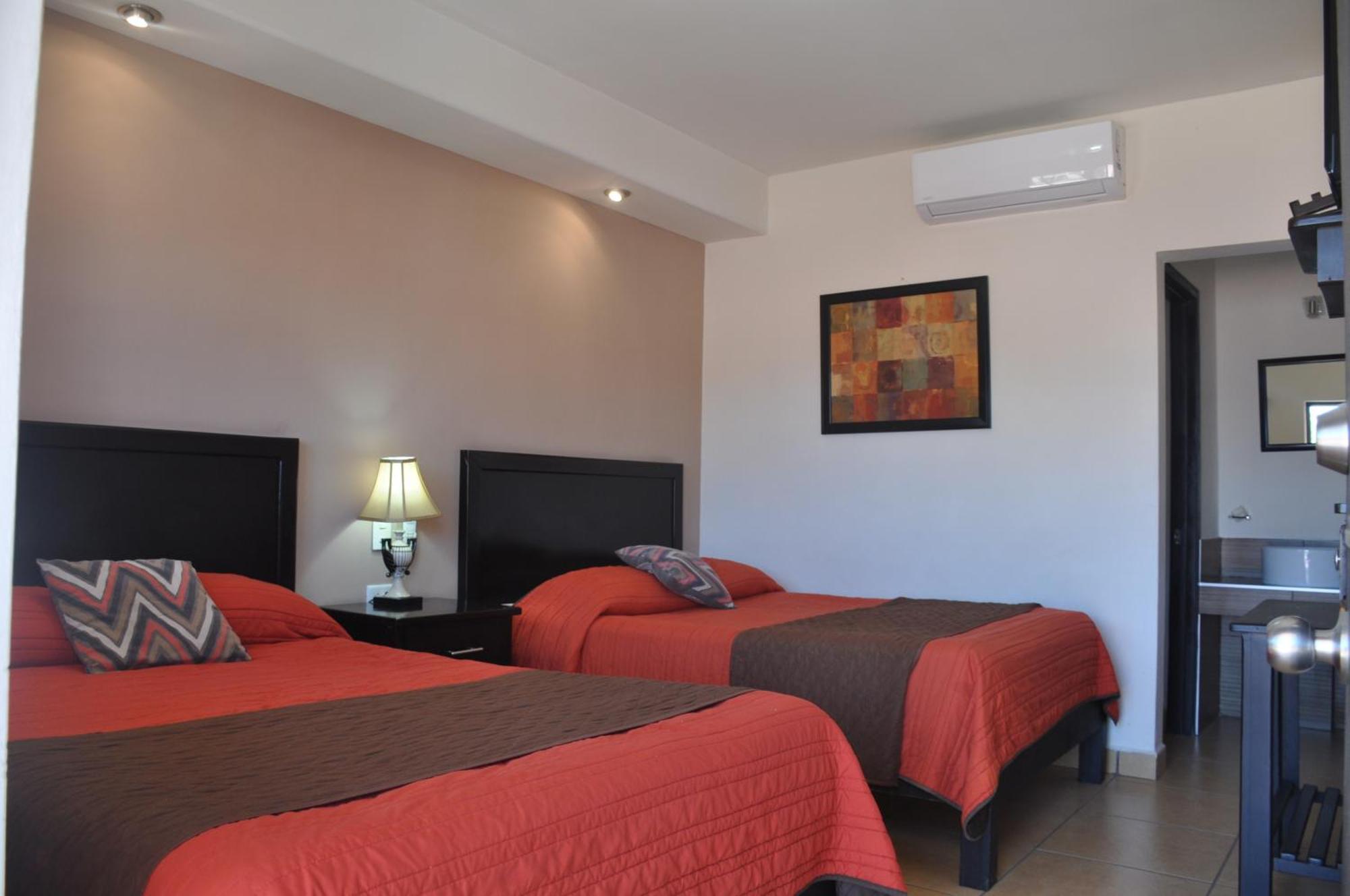 Hotel Los Valles Creel Esterno foto