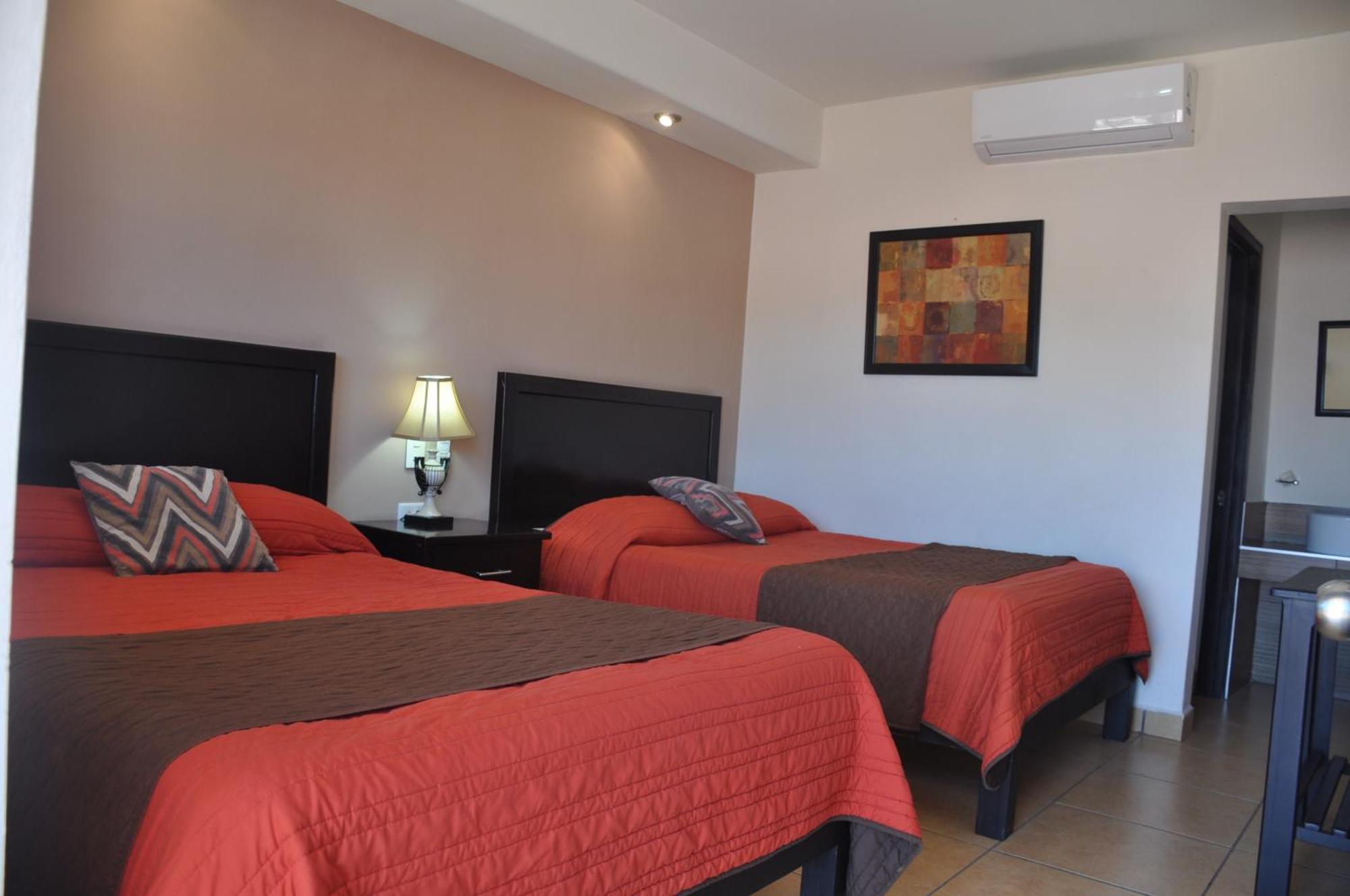 Hotel Los Valles Creel Esterno foto