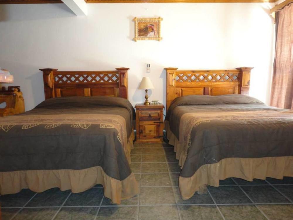 Hotel Los Valles Creel Esterno foto