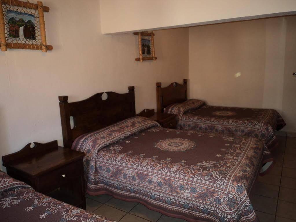 Hotel Los Valles Creel Esterno foto